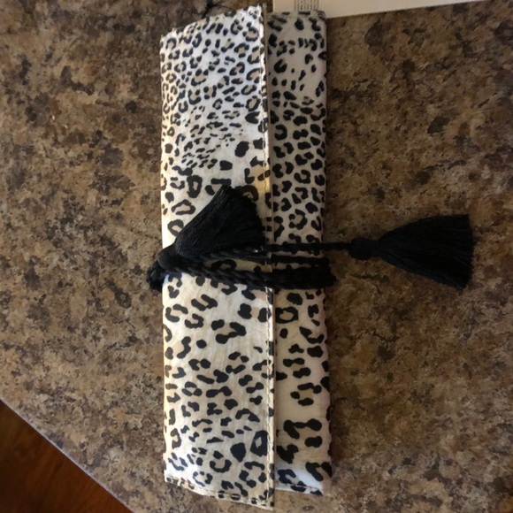 Jewelry keeper/bag - Picture 1 of 3